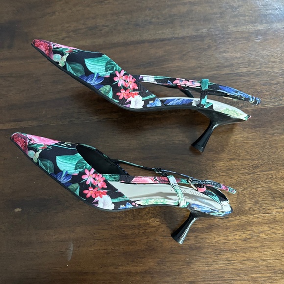 Nine West Rowen Slingback Pump black floral 9 NWOT - Picture 1 of 6